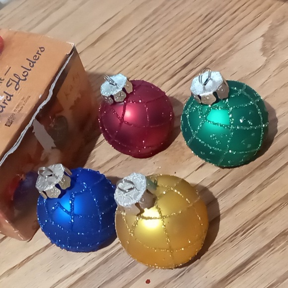 VINTAGE CHRISTMAS PLACE CARD HOLDERS ORNAMENTS - Picture 3 of 12